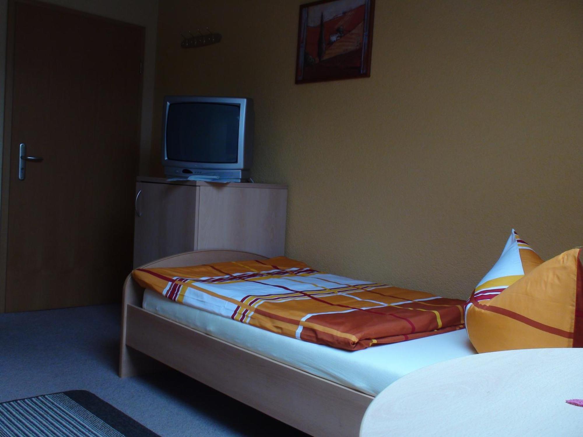 Pension Kreisel Бад-Кёзен Номер фото